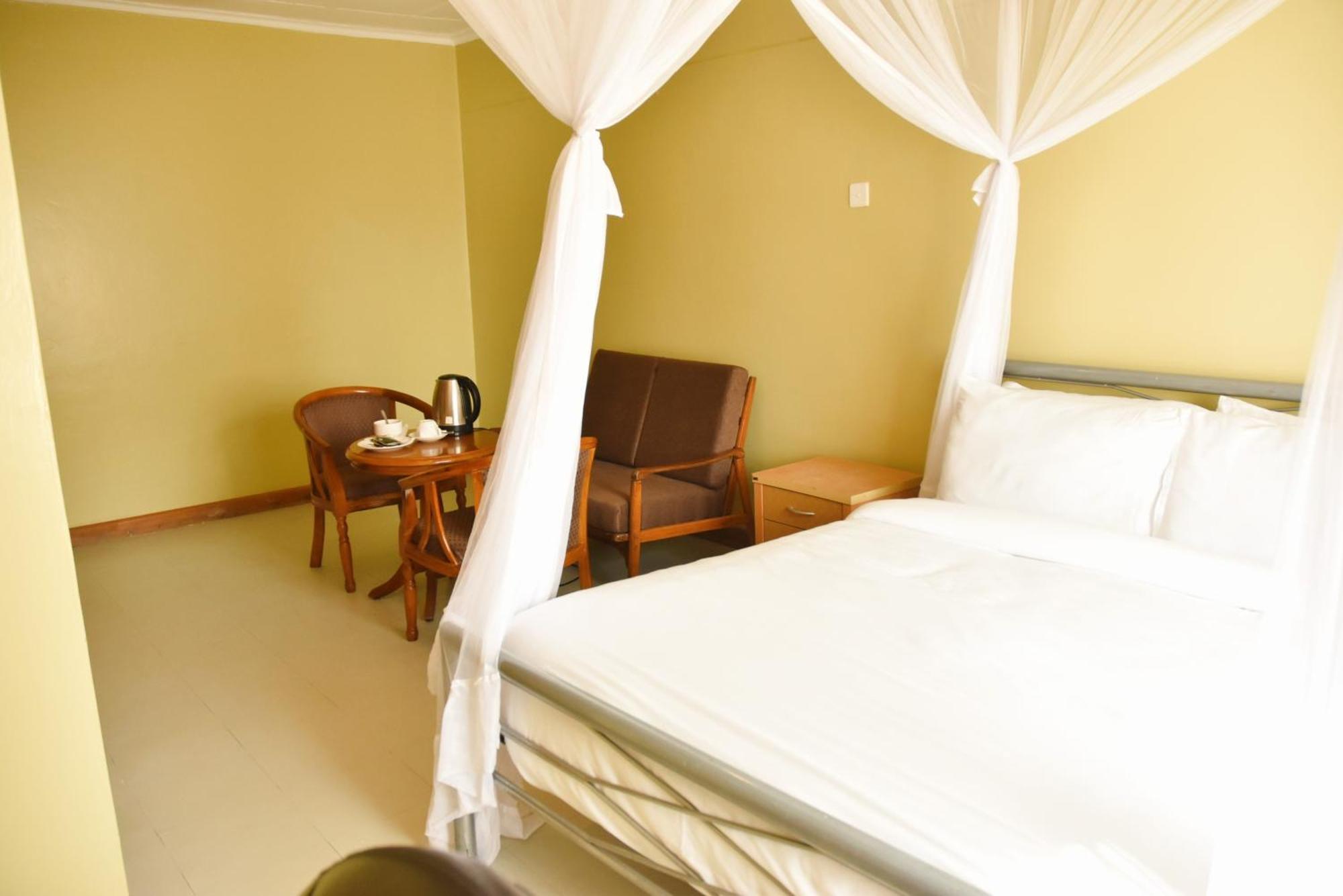 Wagon Wheel Hotel Eldoret Dış mekan fotoğraf