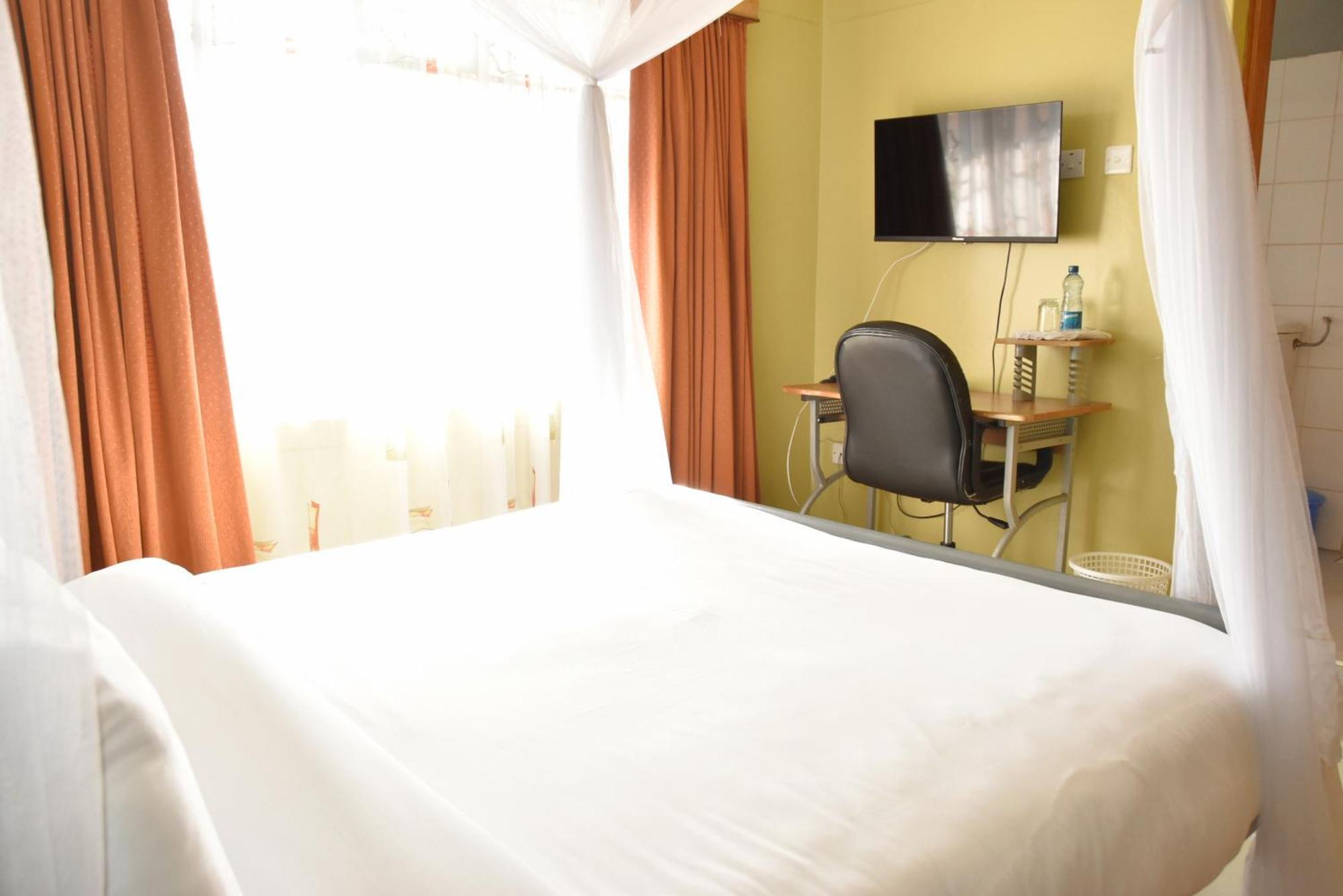 Wagon Wheel Hotel Eldoret Dış mekan fotoğraf