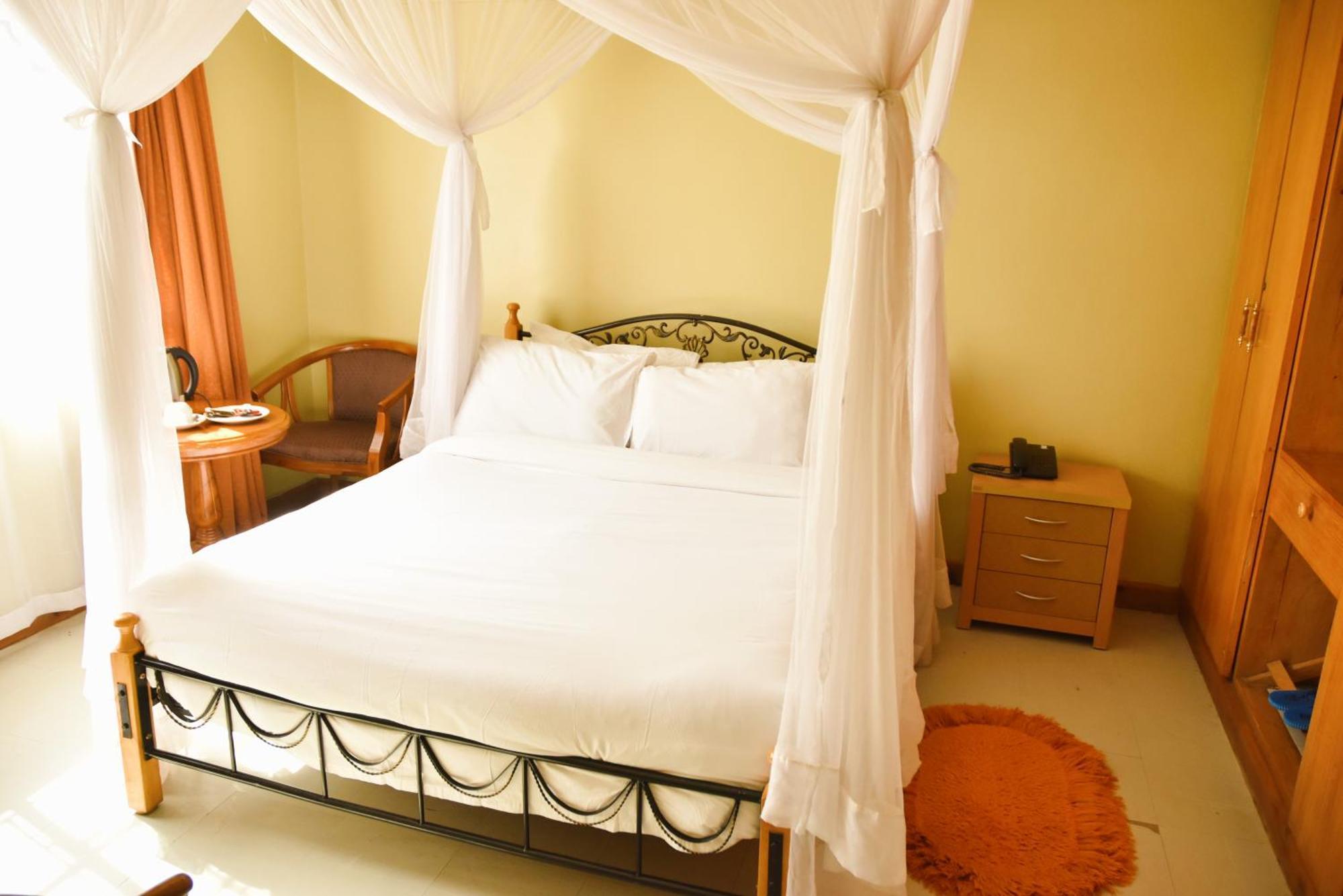 Wagon Wheel Hotel Eldoret Dış mekan fotoğraf