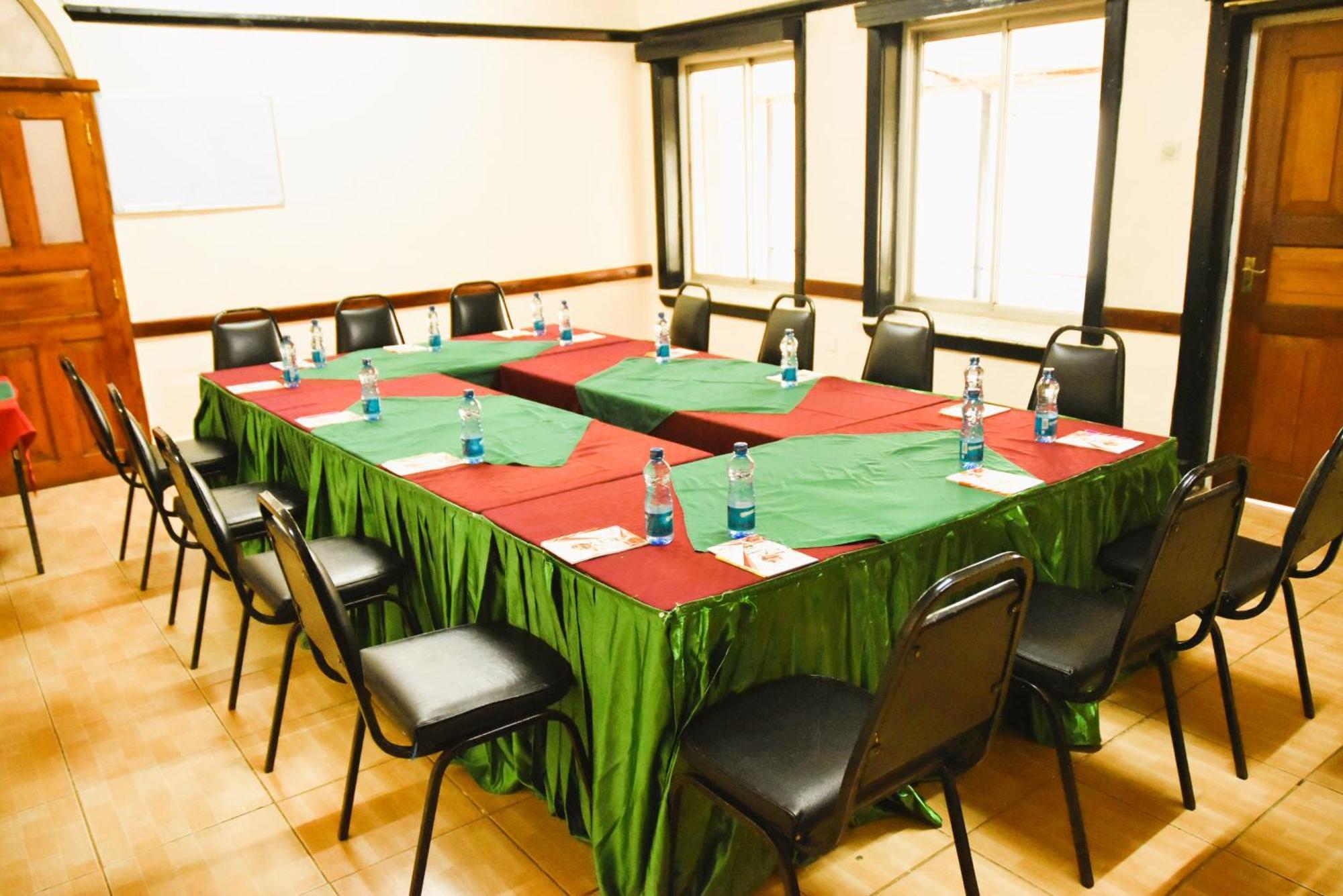 Wagon Wheel Hotel Eldoret Dış mekan fotoğraf